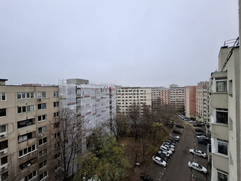 Teiul Doamnei, 4 camere, 80 m, parcare, centrala bloc.